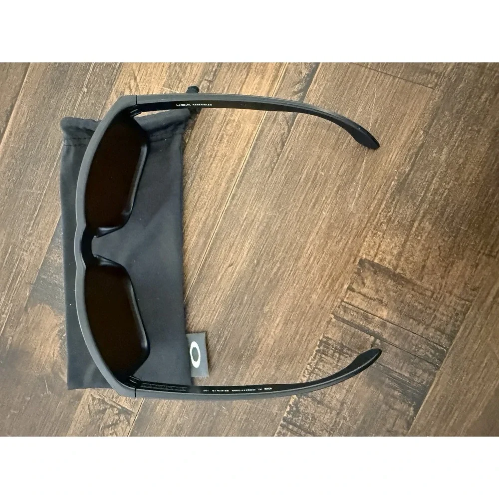 Oakley 100% authentic